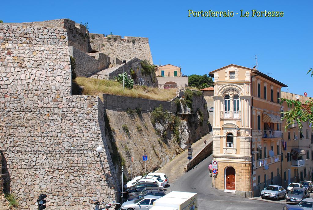 Hotel Villa Ombrosa Portoferraio Exterior foto