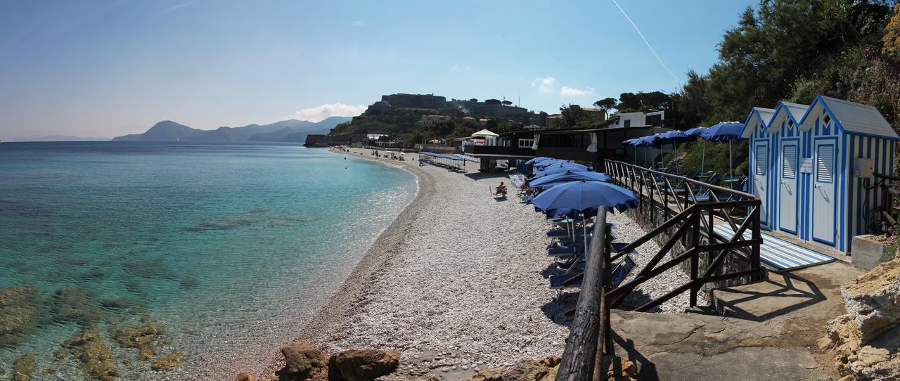 Hotel Villa Ombrosa Portoferraio Habitación foto