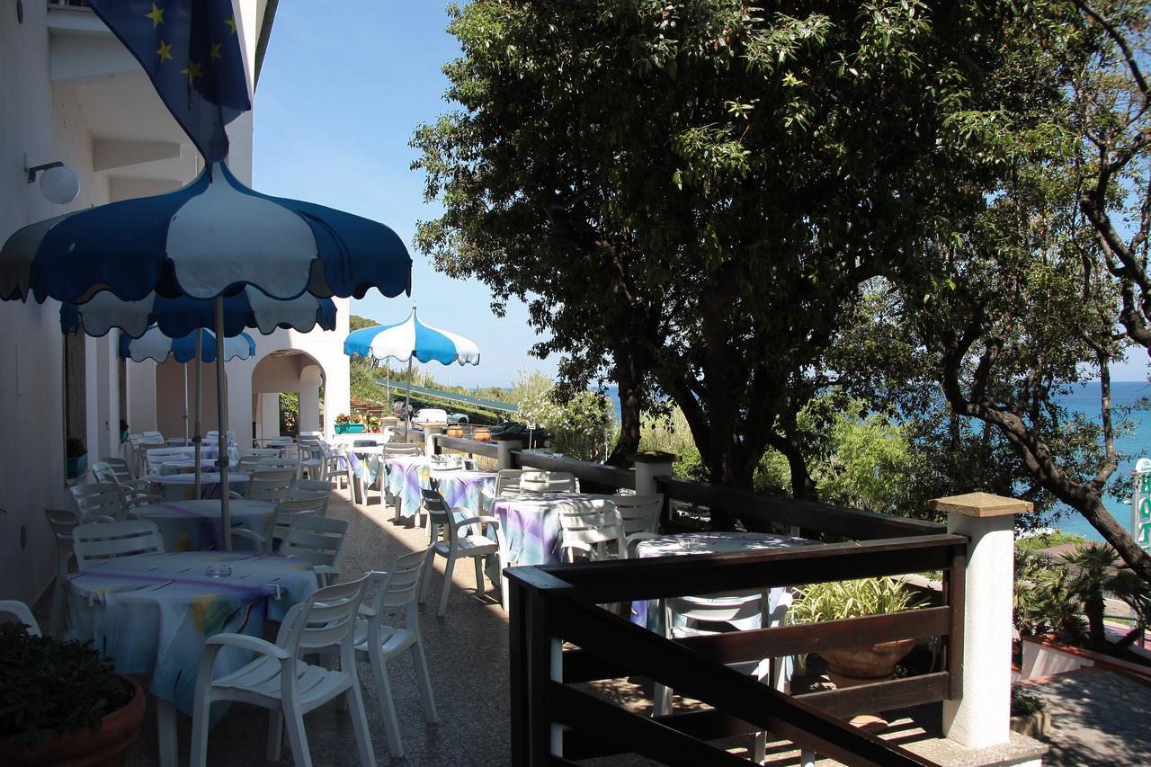 Hotel Villa Ombrosa Portoferraio Habitación foto